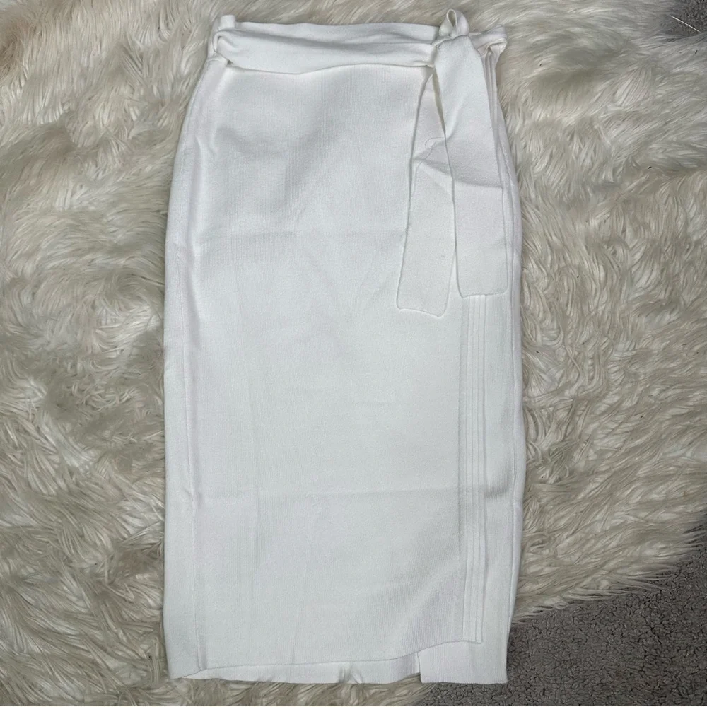 Nwt REVOLVE Bobi Sweater Wrap‎ Skirt In Ivory White Midi New With Tags Size S